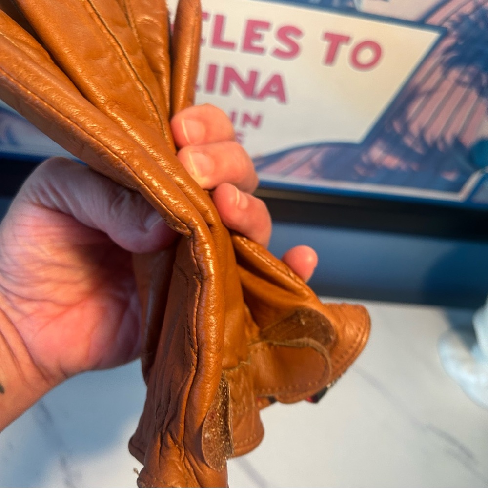Leaf 3/$15 Eddie Bauer Leather Gloves - Picture 2 of 14